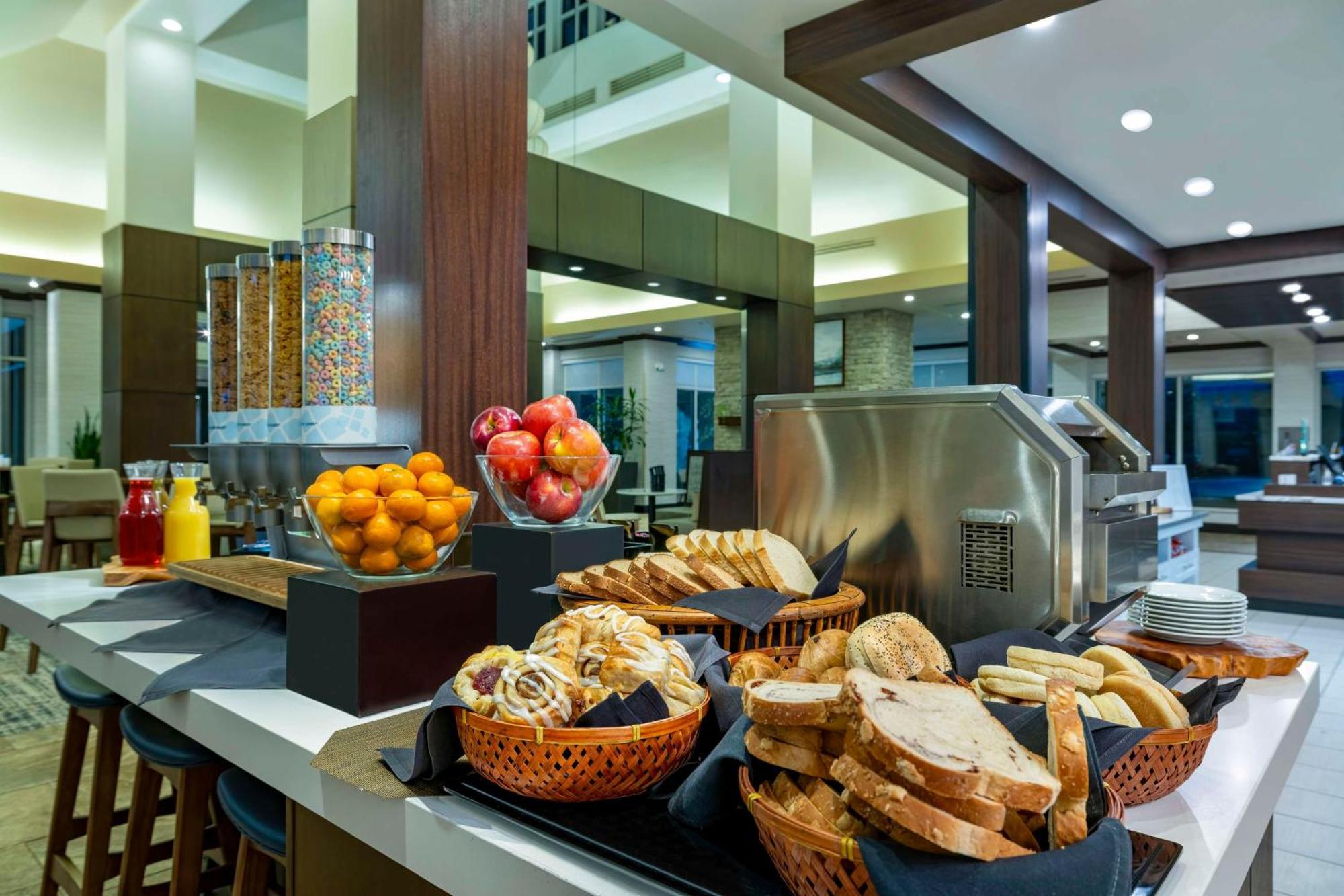 Hilton Garden Inn Boise Spectrum Εξωτερικό φωτογραφία